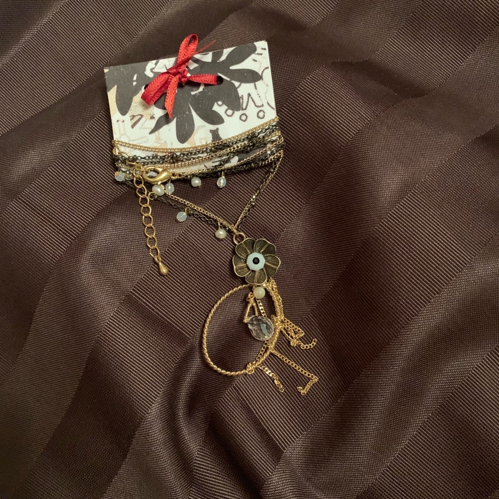 Fashionable necklace